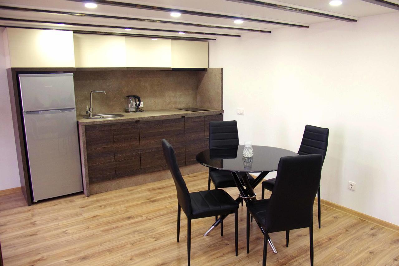 Apartment On Tabidze Tbilisi Exterior photo