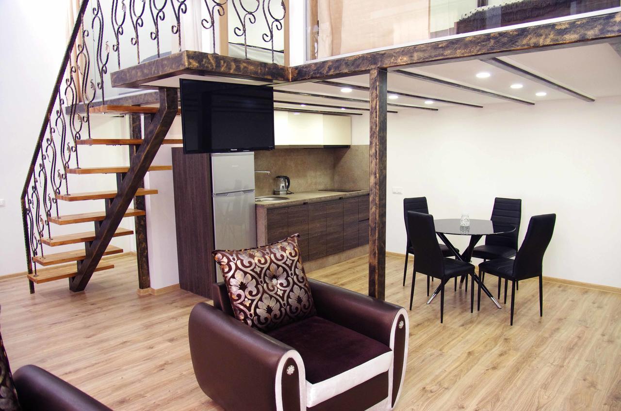 Apartment On Tabidze Tbilisi Exterior photo