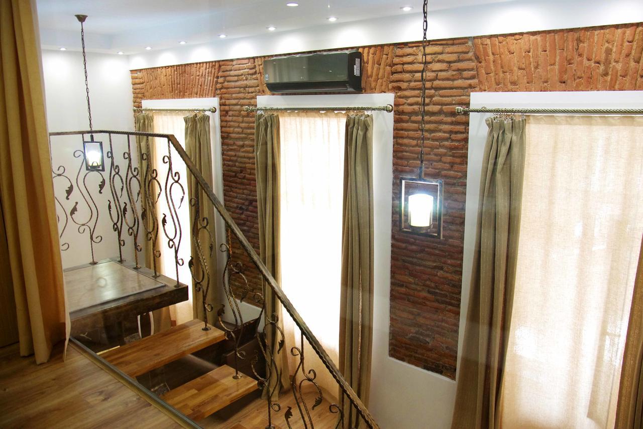 Apartment On Tabidze Tbilisi Exterior photo