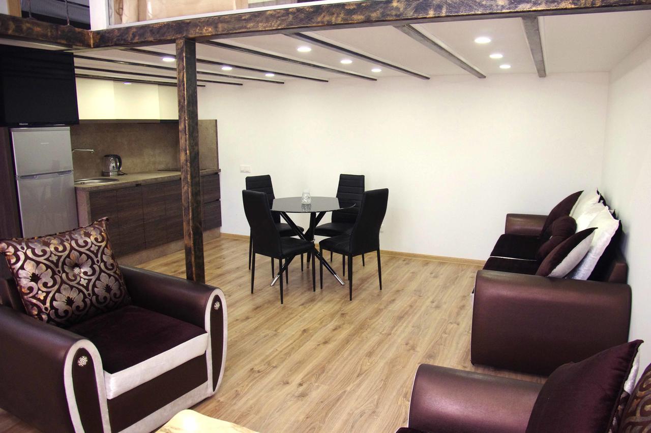 Apartment On Tabidze Tbilisi Exterior photo
